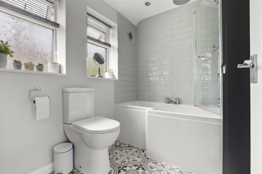 Images for Coronation Hill, Epping