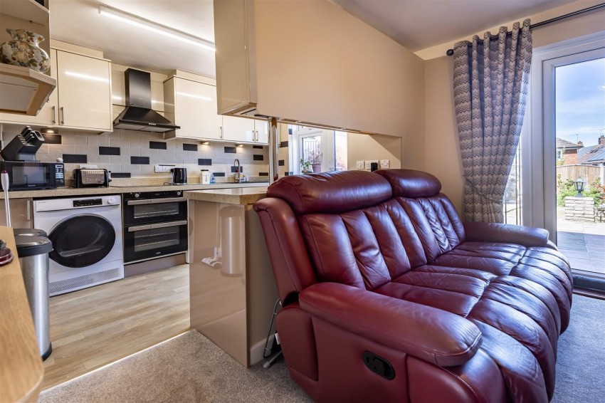 Images for Rayfield, Epping