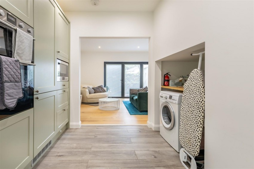 Images for Kendal Avenue, Epping
