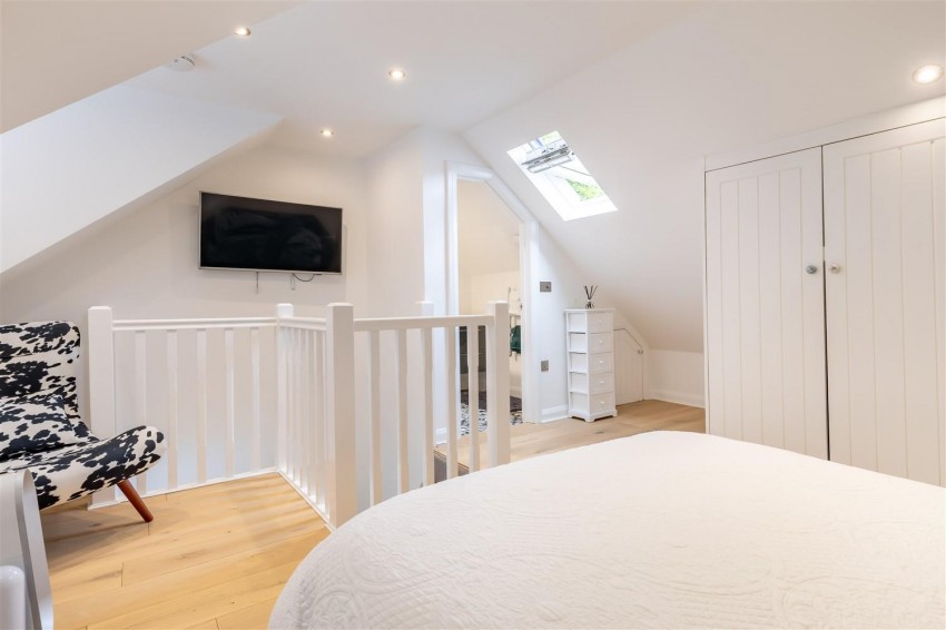 Images for Kendal Avenue, Epping
