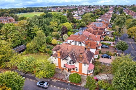 View Full Details for Hermitage Walk, South Woodford