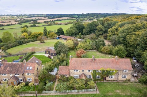 View Full Details for Hilltop Cottages, Mount Road, Theydon Mount.