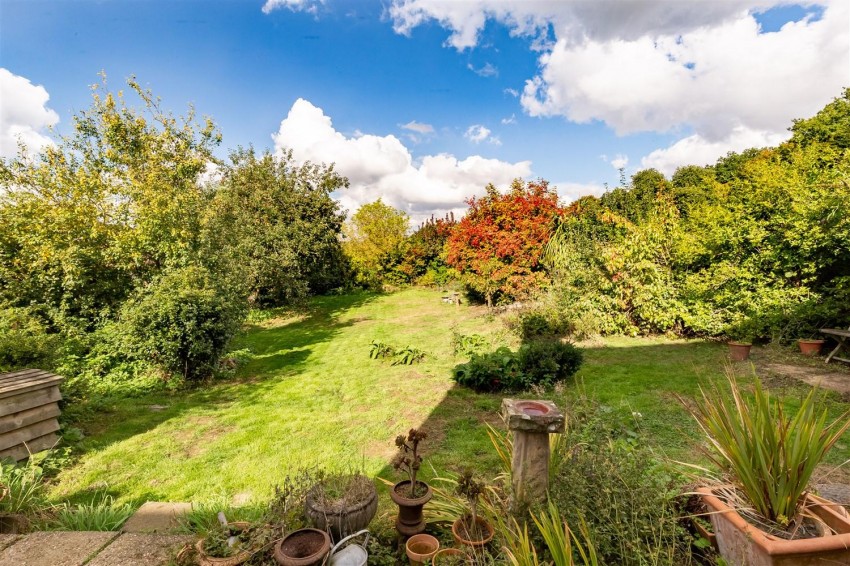 Images for Hilltop Cottages, Mount Road, Theydon Mount.