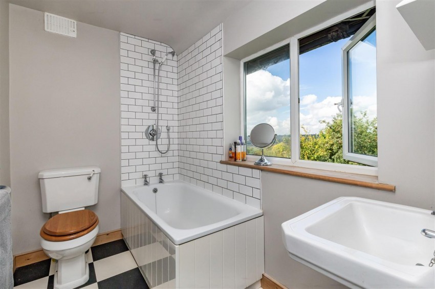 Images for Hilltop Cottages, Mount Road, Theydon Mount.