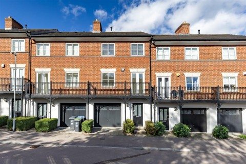 View Full Details for Mowbray Close, Epping