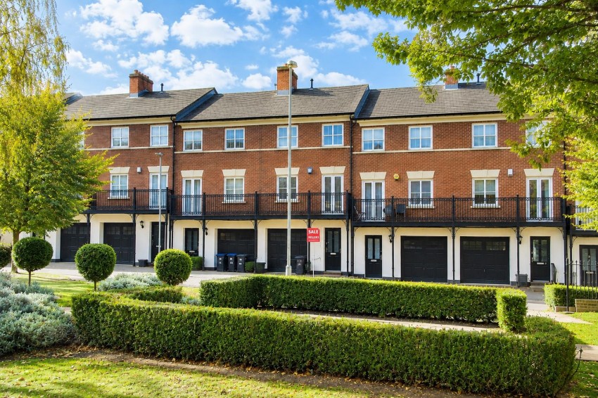 Images for Mowbray Close, Epping