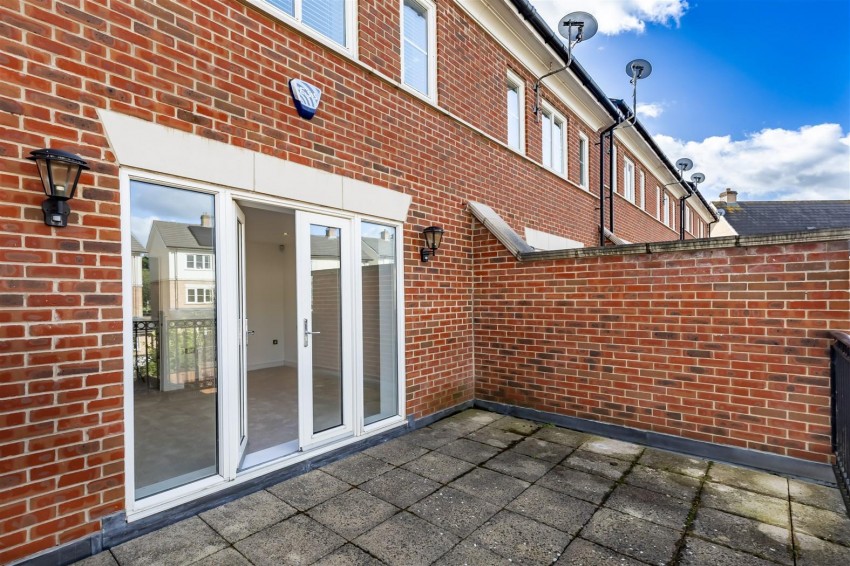 Images for Mowbray Close, Epping