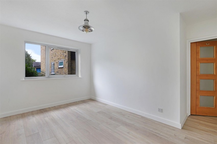 Images for The Lodge, The Plain, Epping