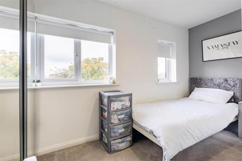 Images for Brookfield, Thornwood
