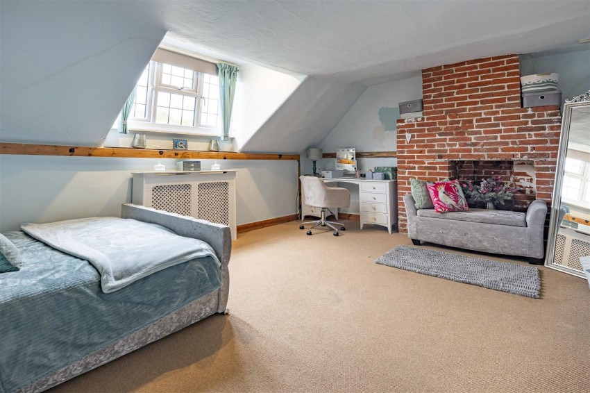 Images for Duck Lane, Thornwood Common