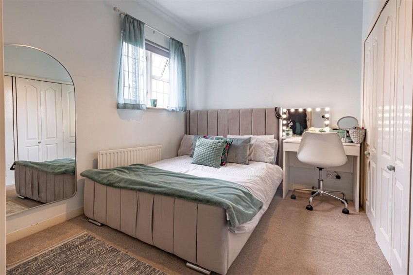 Images for Duck Lane, Thornwood Common