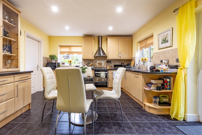 Images for Thornbrook, Thornwood.