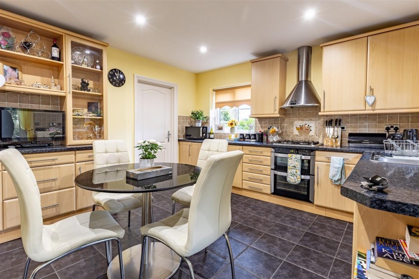Images for Thornbrook, Thornwood.