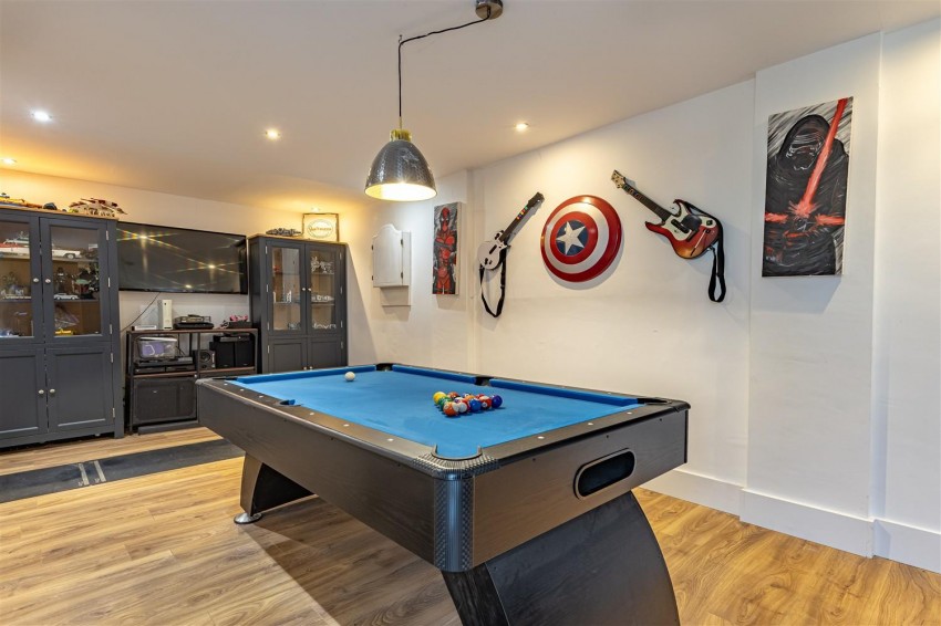 Images for Nuthatch Drive, Newhall