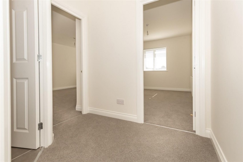 Images for Woodland Grove, Epping