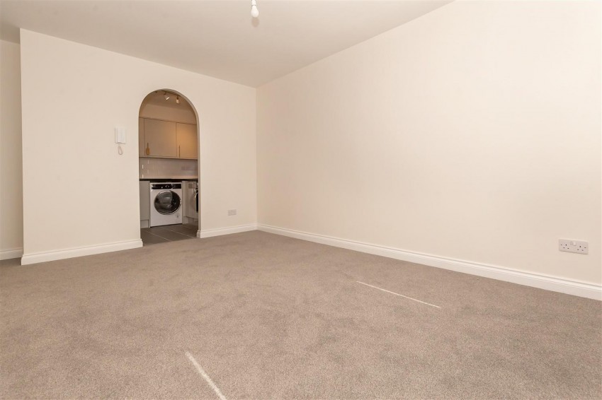 Images for Woodland Grove, Epping