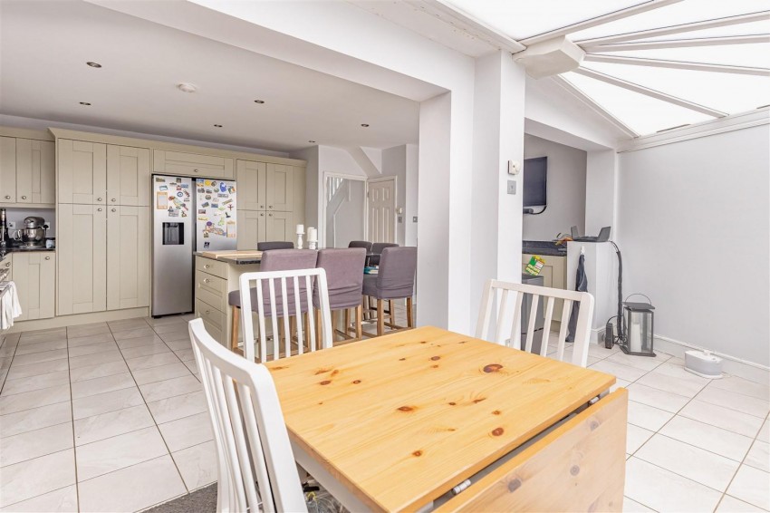 Images for Hillcrest Way, Epping