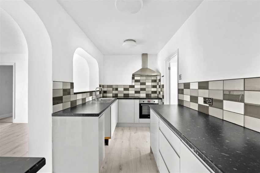 Images for Green Glade, Theydon Bois