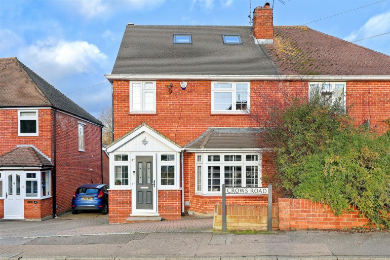 Crows Road, Epping