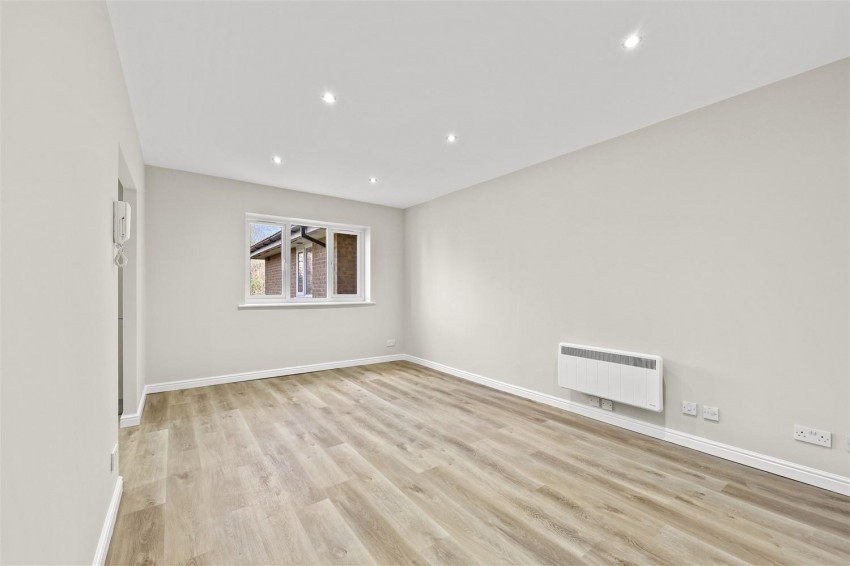 Images for Woodland Grove, Epping