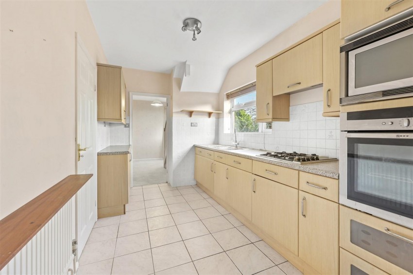 Images for Centre Drive, Epping