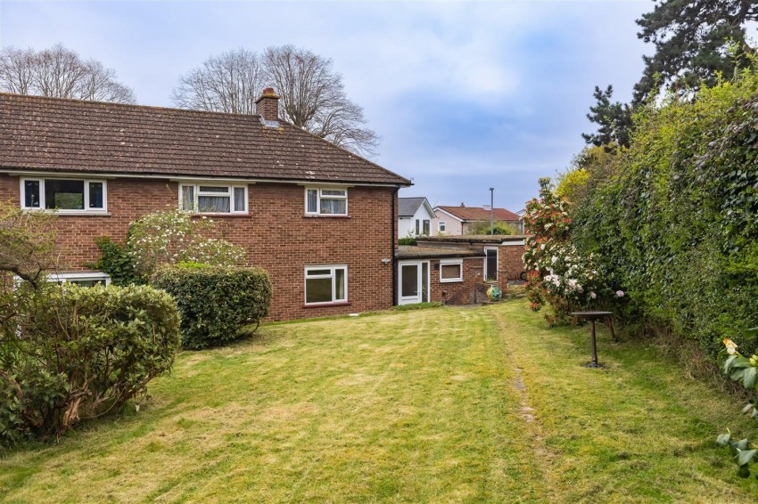 Images for Centre Drive, Epping