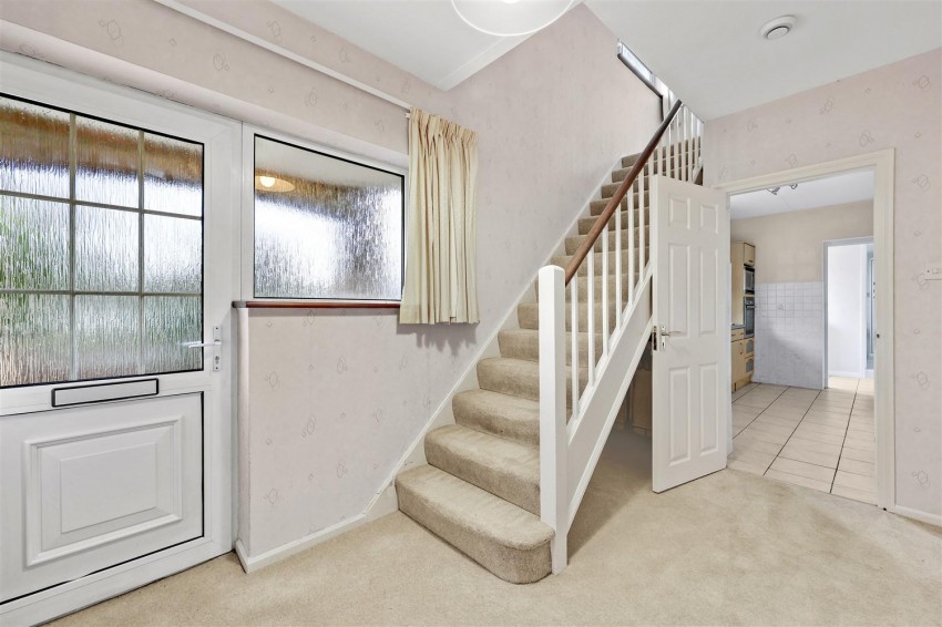 Images for Centre Drive, Epping