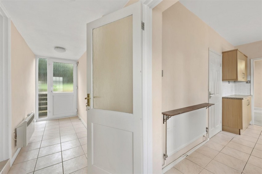 Images for Centre Drive, Epping