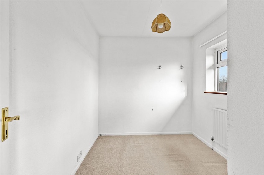 Images for Centre Drive, Epping