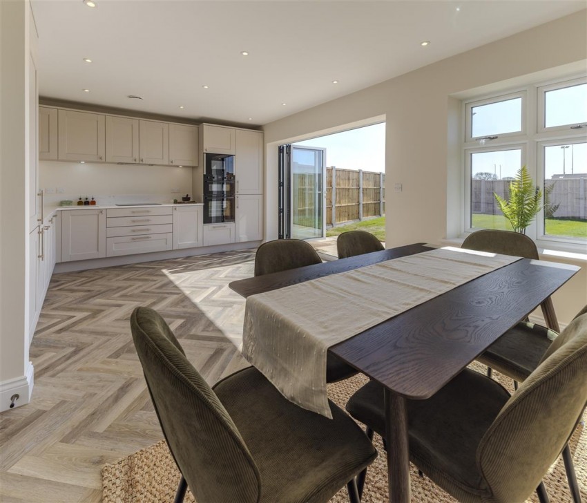Images for Rosewood, Upland Road, Thornwood