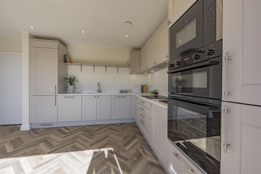 Images for Rosewood, Upland Road, Thornwood