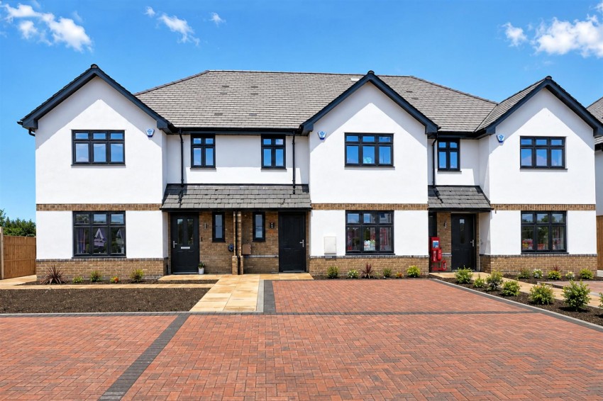 Images for Rosewood, Upland Road, Thornwood