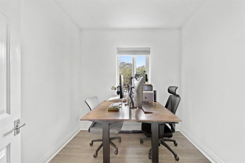 Images for Woodland Grove, Epping