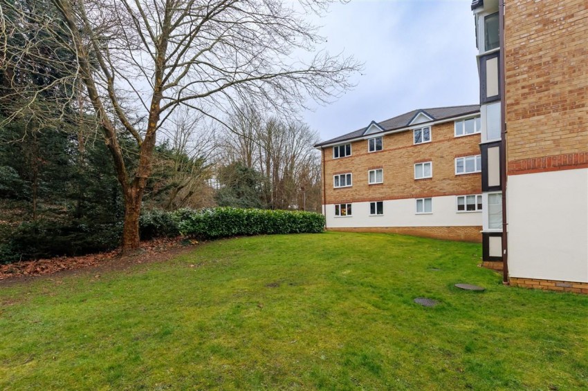 Images for Woodland Grove, Epping