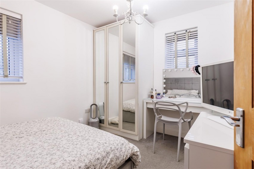 Images for Ivy Chimneys, Epping