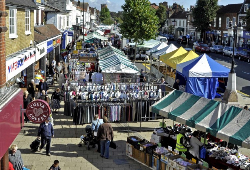 Images for Centre Drive, Epping