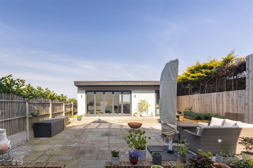 Images for Shaftesbury Road, Epping