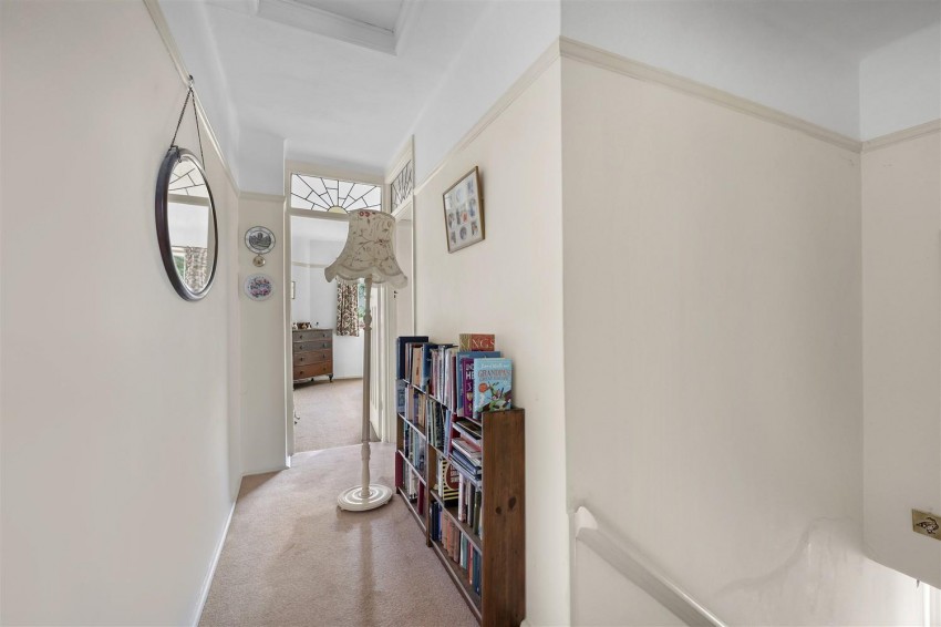 Images for Morgan Crescent, Theydon Bois