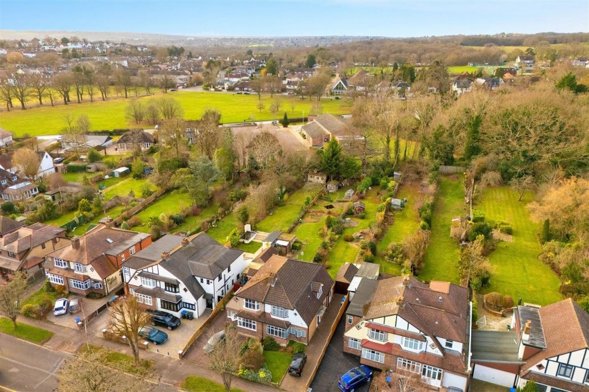 Images for Morgan Crescent, Theydon Bois