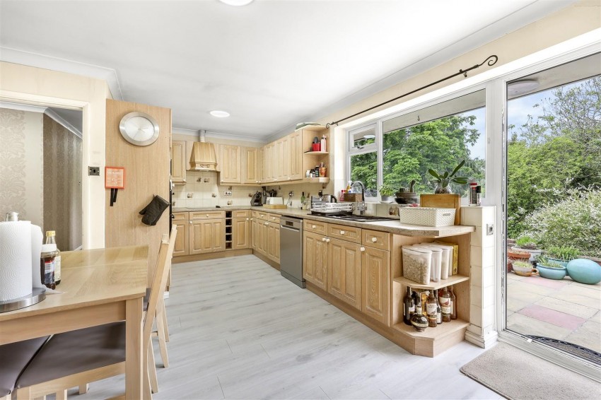 Images for Epping Road, Broadley Common