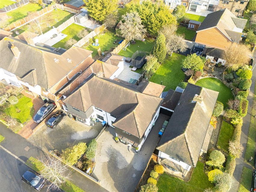 Images for Grange Crescent, Chigwell