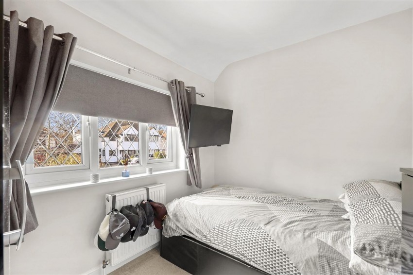 Images for Grange Crescent, Chigwell