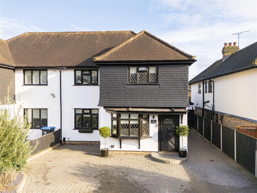 Images for Grange Crescent, Chigwell