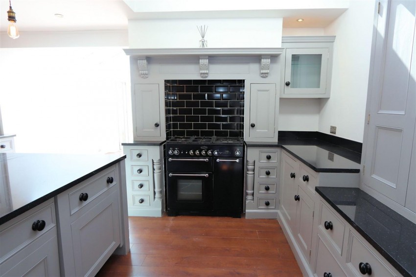 Images for Coopers Hill, Ongar