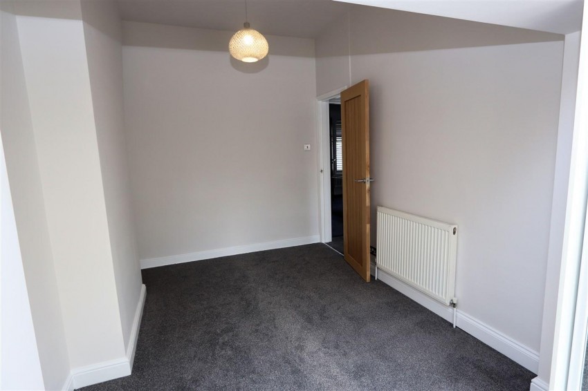 Images for Coopers Hill, Ongar