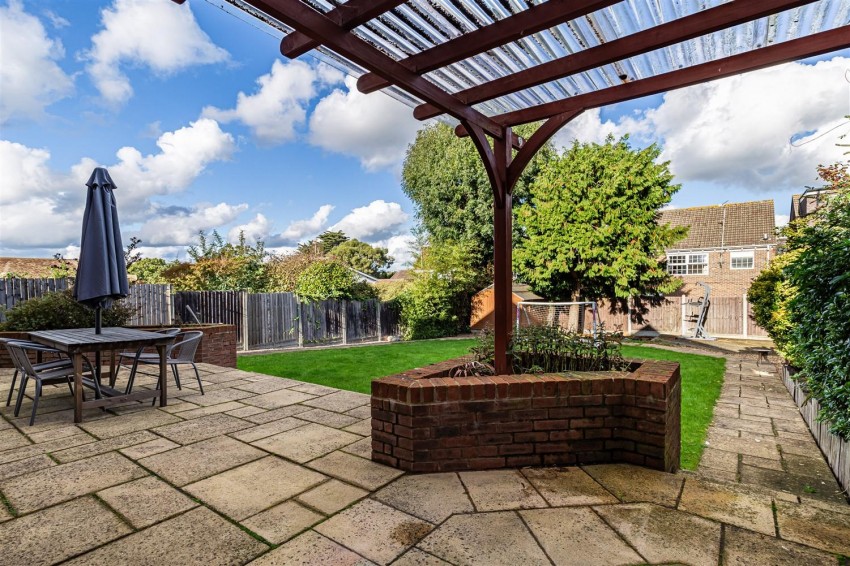 Images for High View Close, Loughton