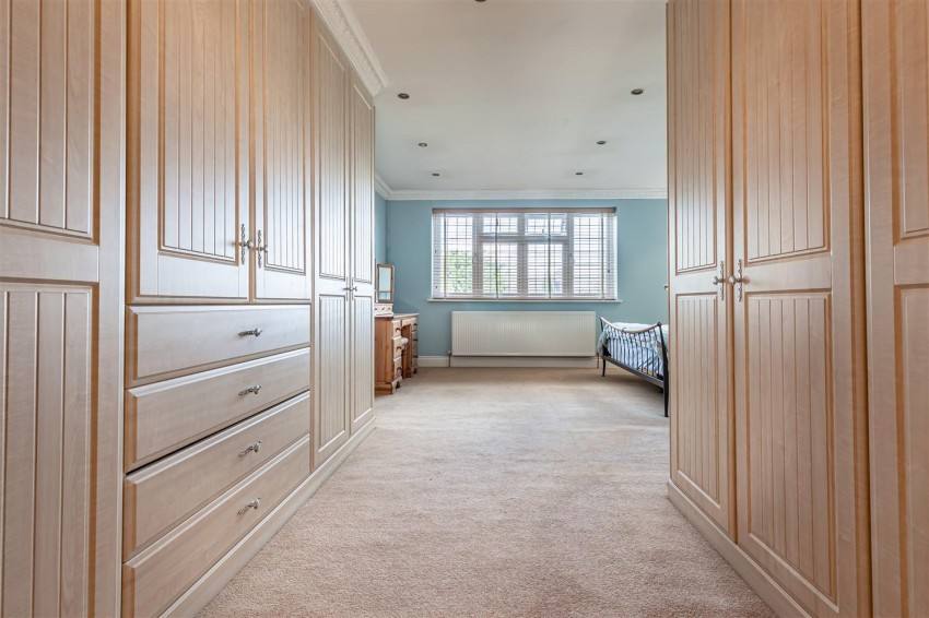 Images for High View Close, Loughton