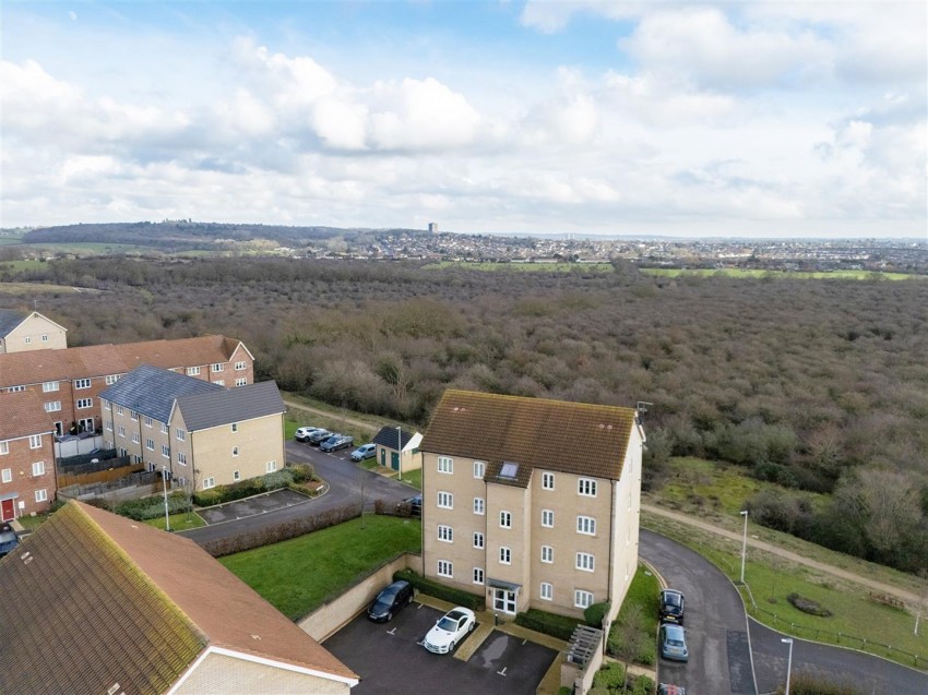 Images for Blackthorn Avenue, Chigwell