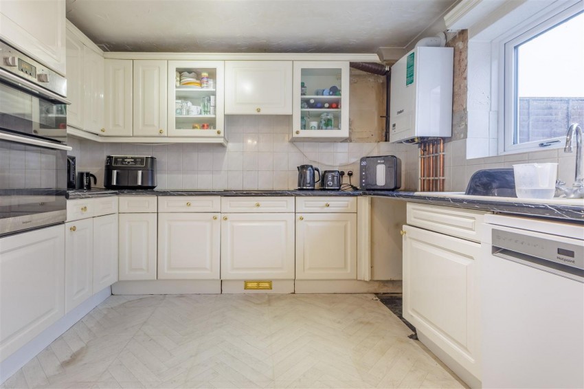 Images for Beaconfield Road, Epping