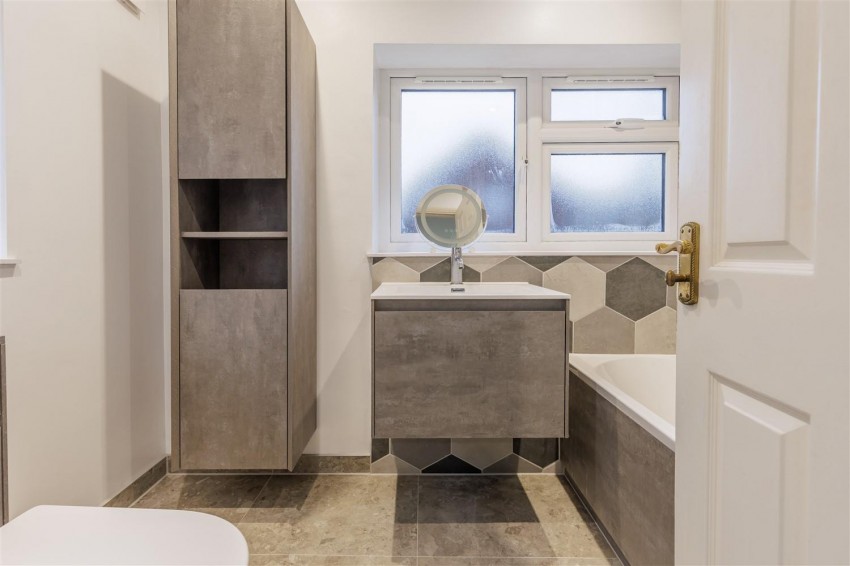 Images for Beaconfield Road, Epping